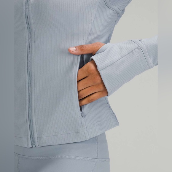 Lululemon Cropped Define Jacket - Ribbed Nulu - Picture 4 of 10